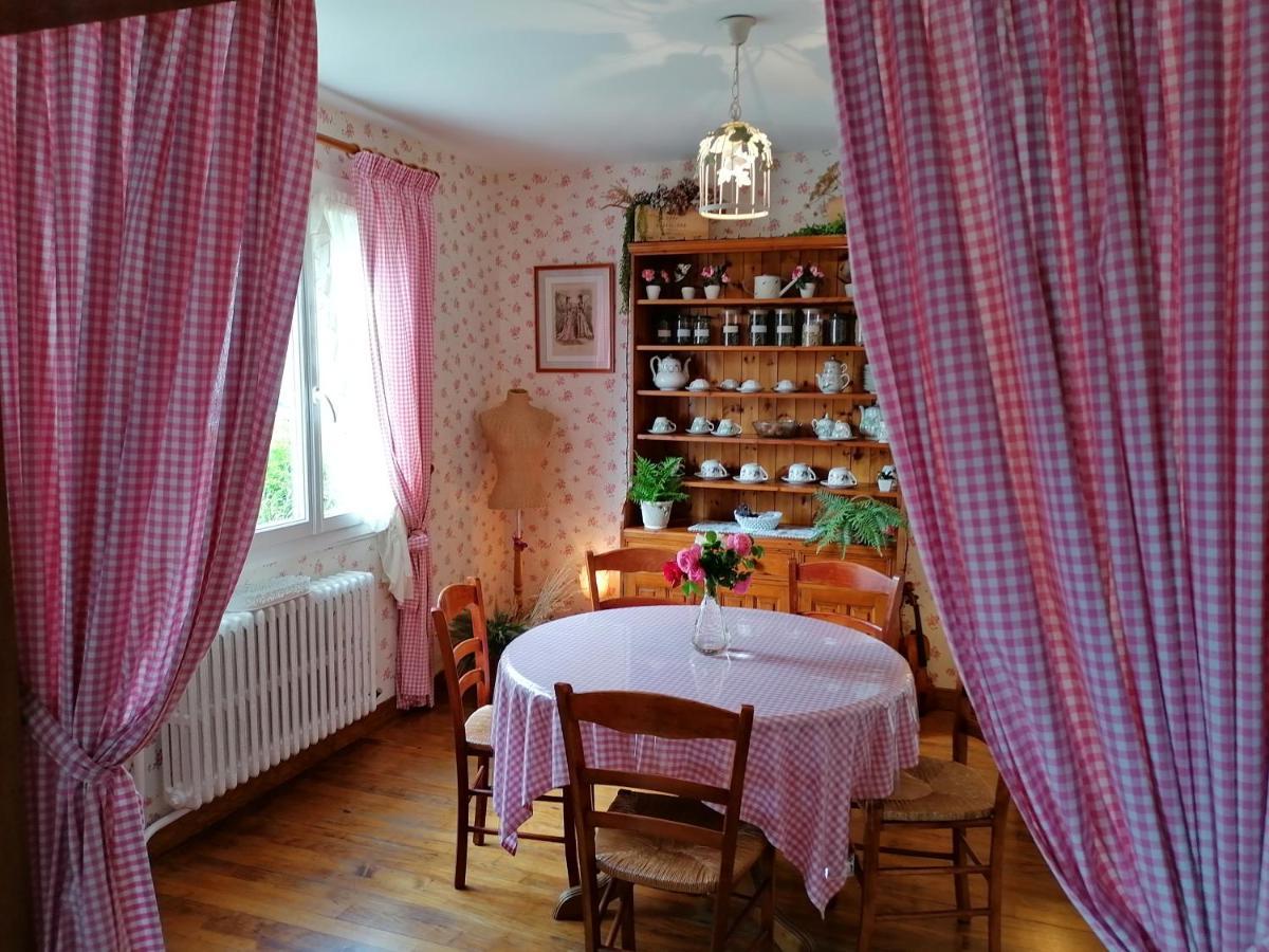 La Roseliere Maison Plain Pied Confortable Belle Decoration Jardin Magnifique 10 Mn A Pied Centre Ville Bayeux Proche Plages Du Debarquement Экстерьер фото