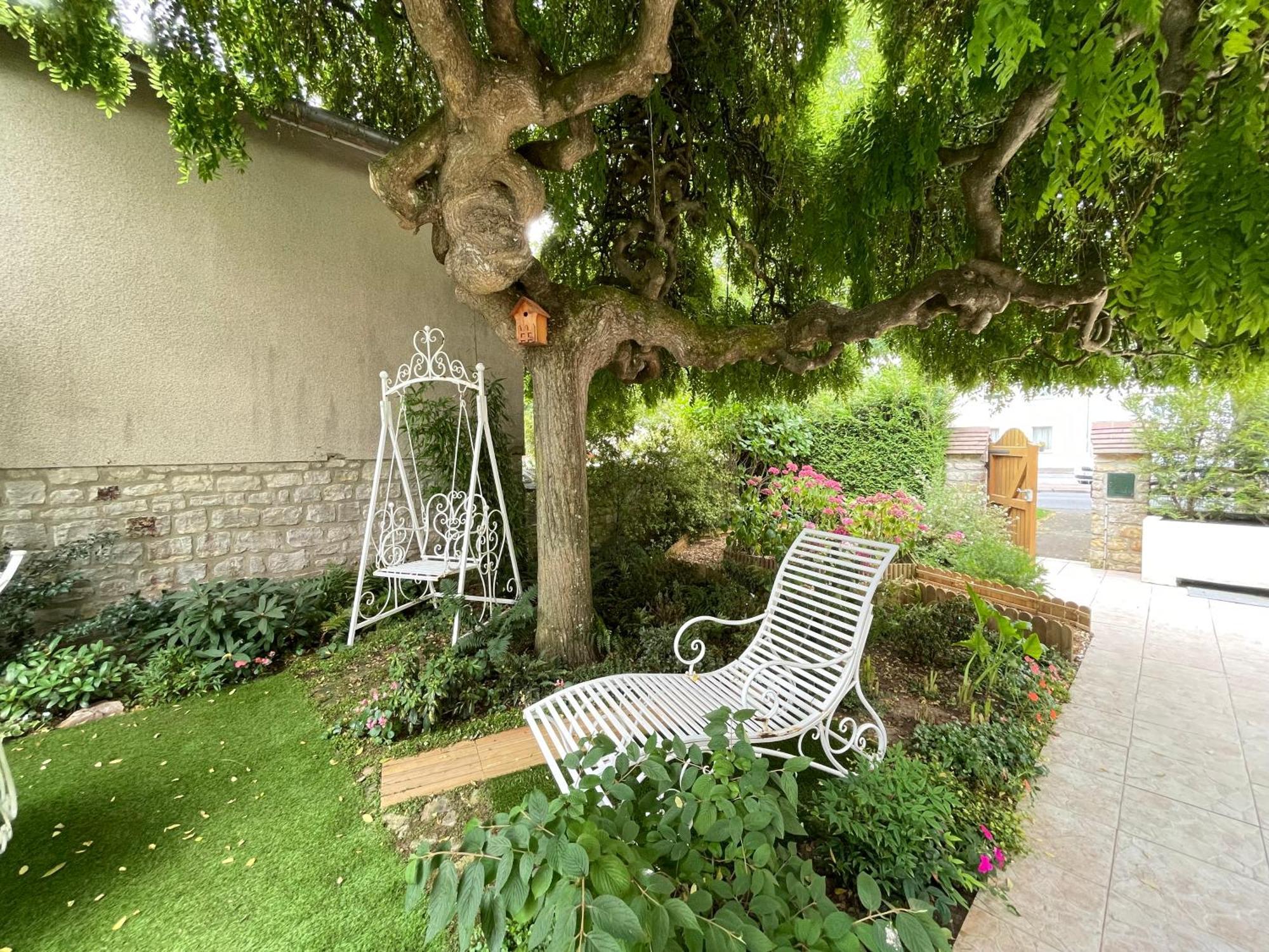 La Roseliere Maison Plain Pied Confortable Belle Decoration Jardin Magnifique 10 Mn A Pied Centre Ville Bayeux Proche Plages Du Debarquement Экстерьер фото